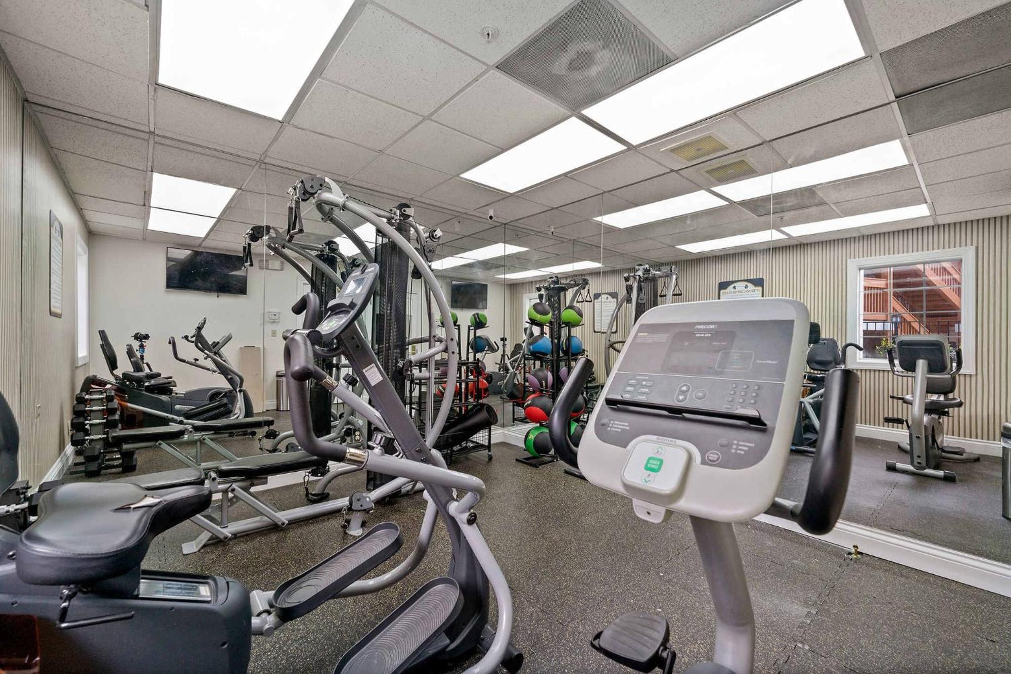 Apartment Newly Renovated Gem: Buckhead